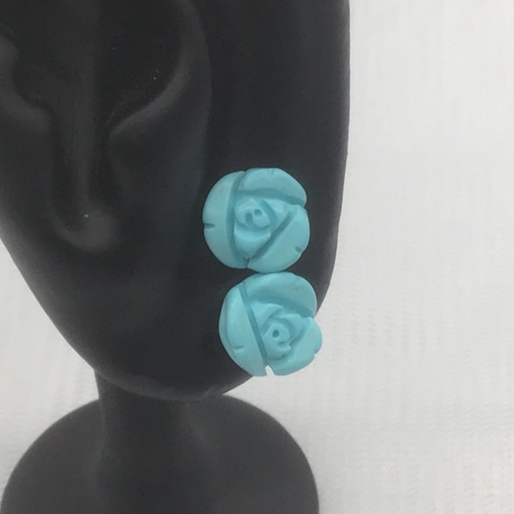 - Vintage Turquoise carved Roses Earrings set in Gold Plated .925 Sterling… - Picture 6 of 6